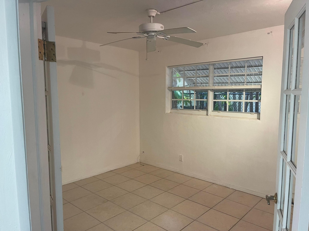 1525 Se 15th Street Ne - Photo 11