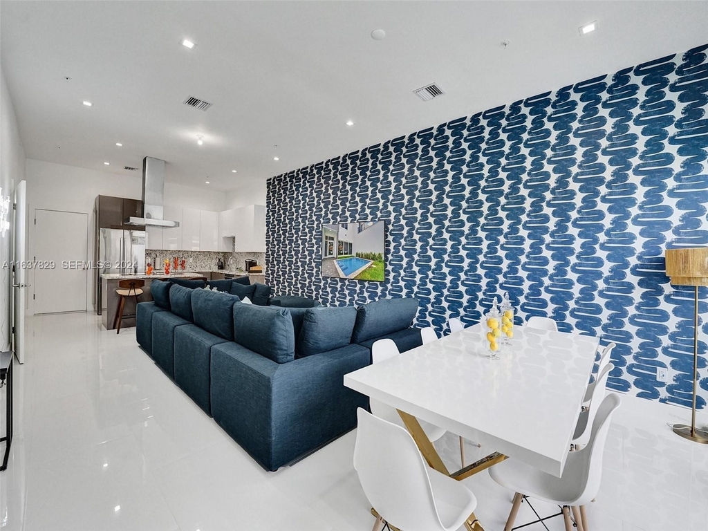1222 Ne 15th Avenue - Photo 9