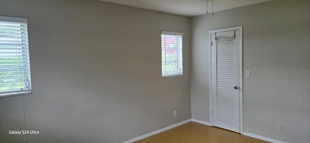 1621 Nw 46th Avenue - Photo 11