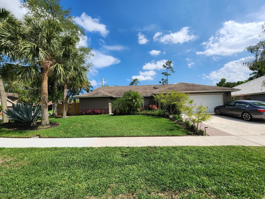 14313 N Flora Lane - Photo 0