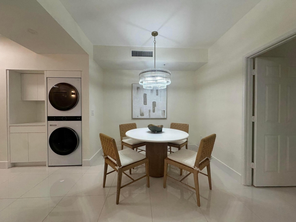 630 S Sapodilla Avenue - Photo 5