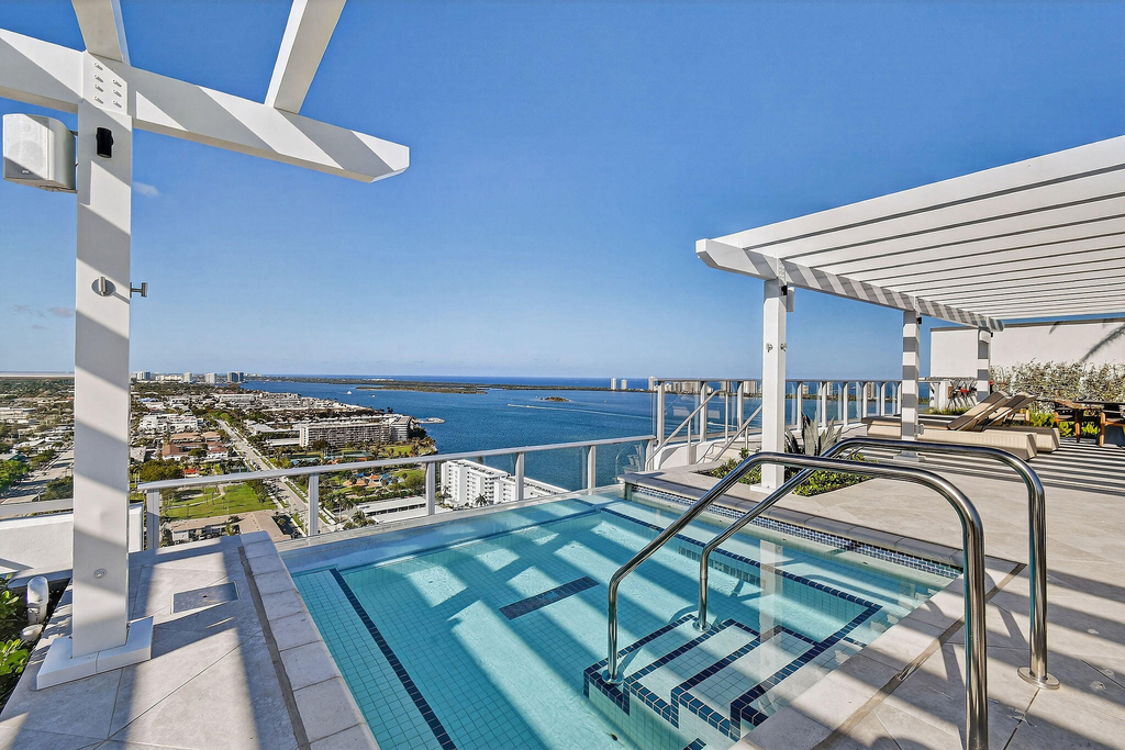 220 Lake Shore Drive - Photo 36