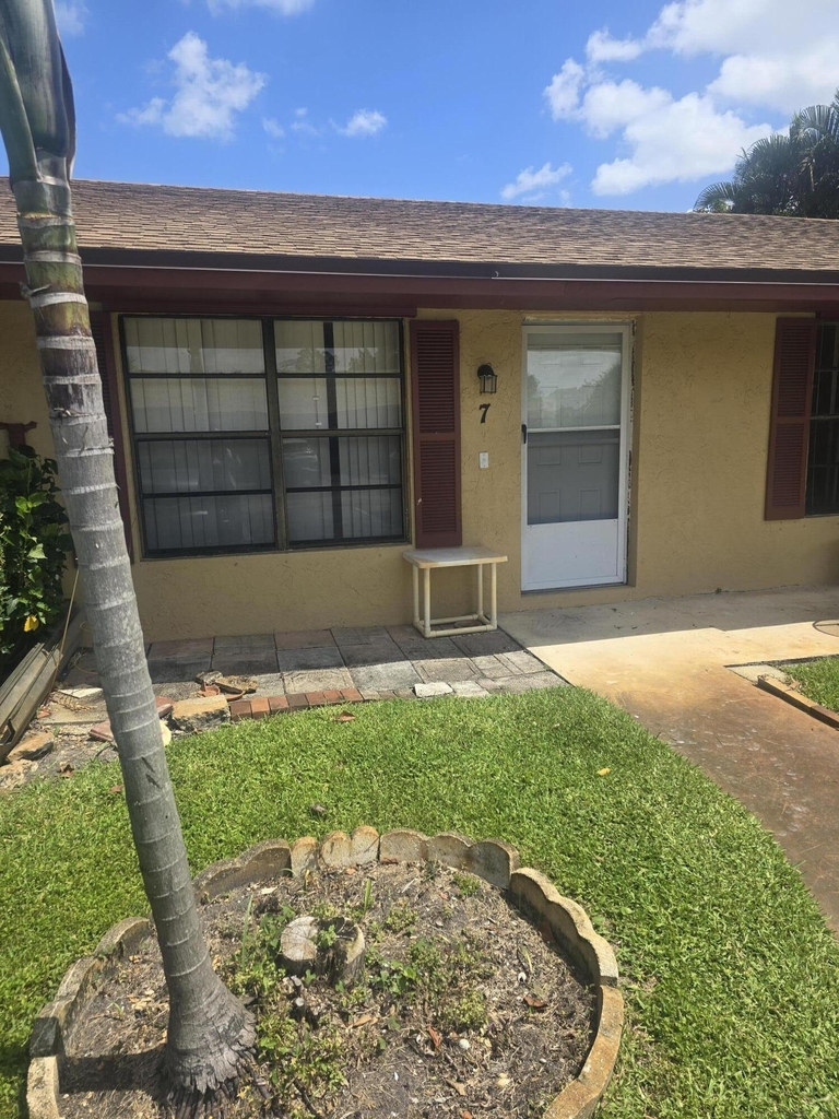 4290 Royal Banyan Way - Photo 6