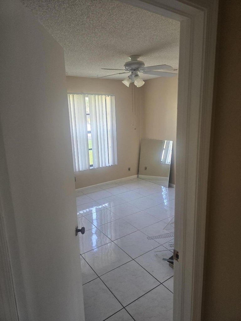 4290 Royal Banyan Way - Photo 3