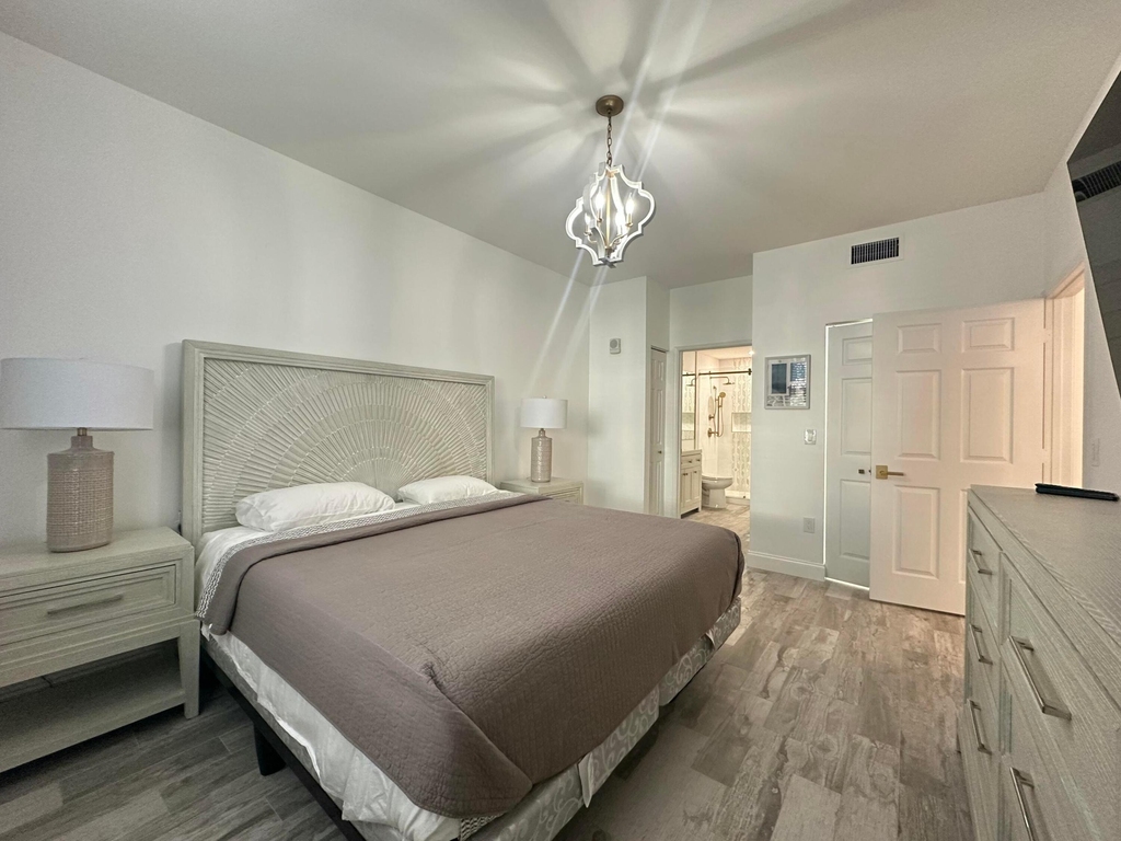 630 S Sapodilla Avenue - Photo 3