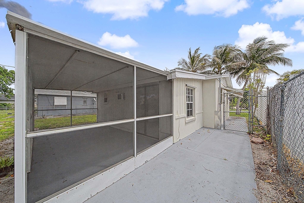 301 Se 21st Avenue - Photo 35