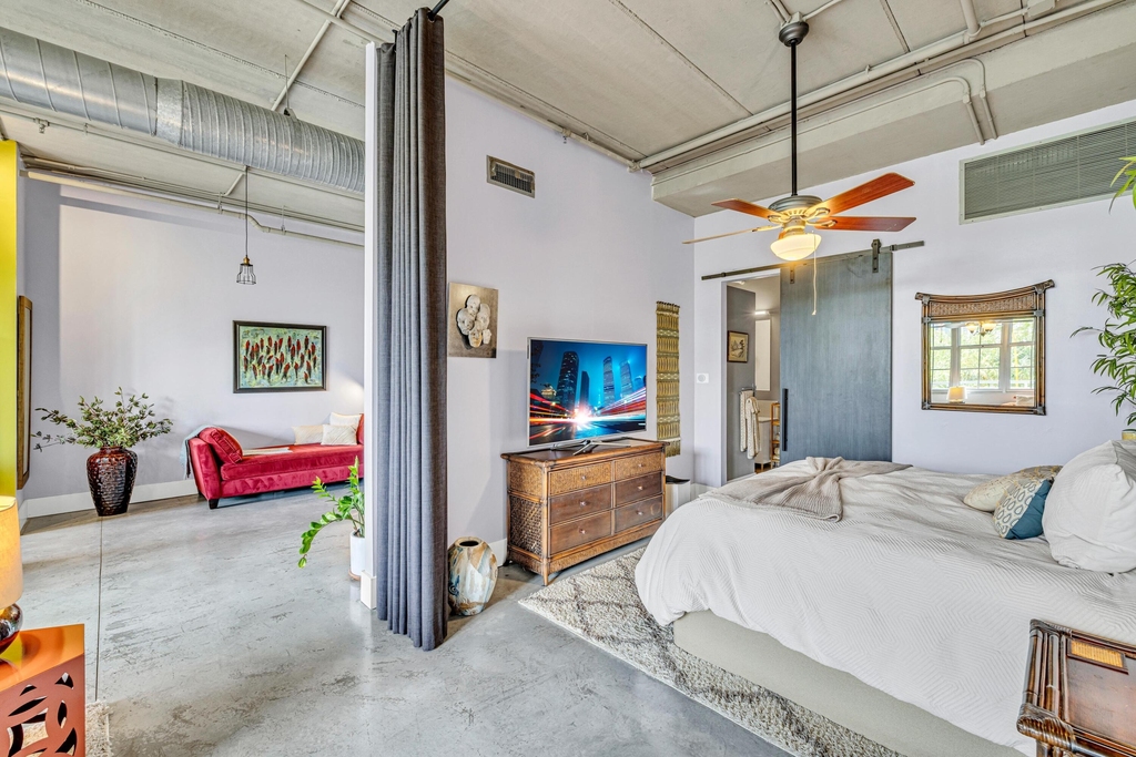 425 N Andrews Avenue - Photo 8