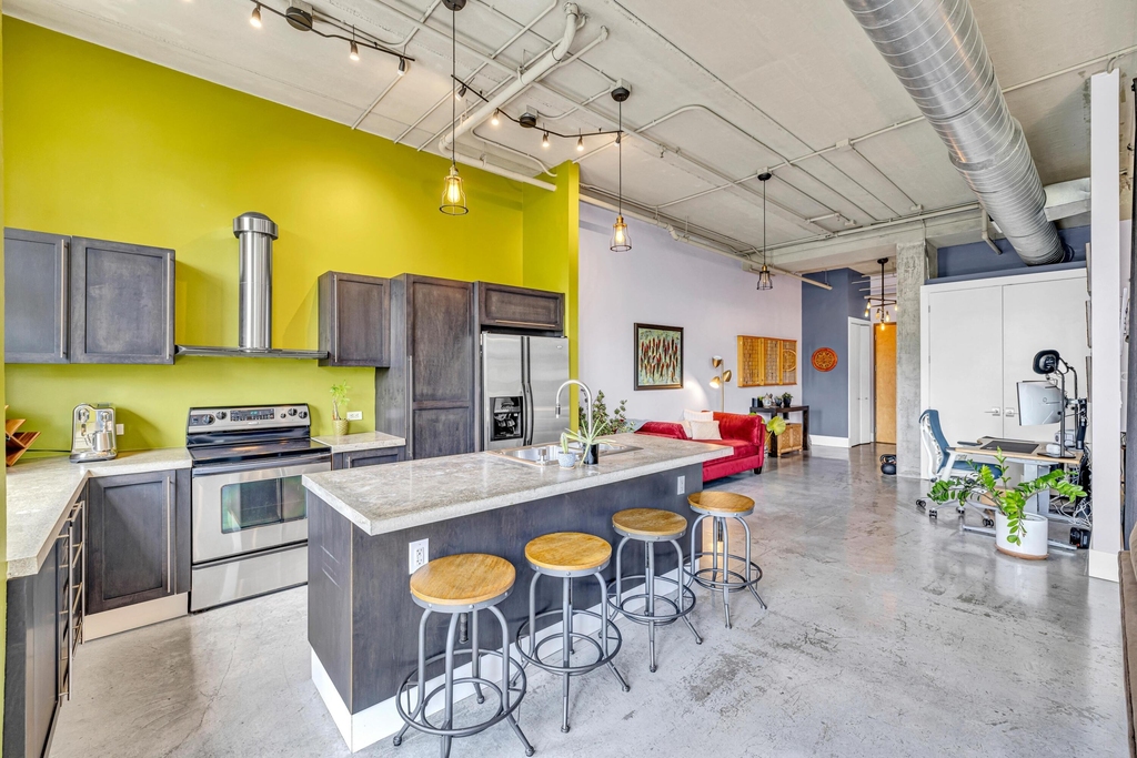 425 N Andrews Avenue - Photo 12