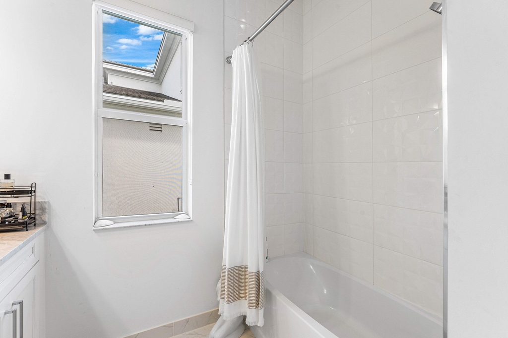 9256 Crestview Circle - Photo 24