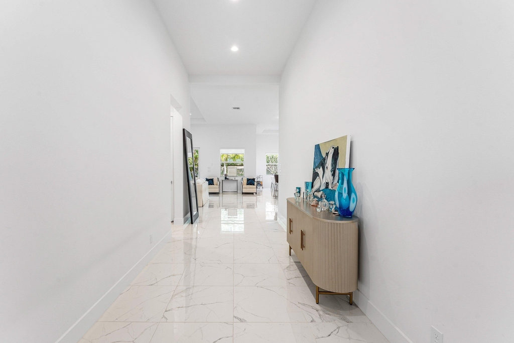 9256 Crestview Circle - Photo 5