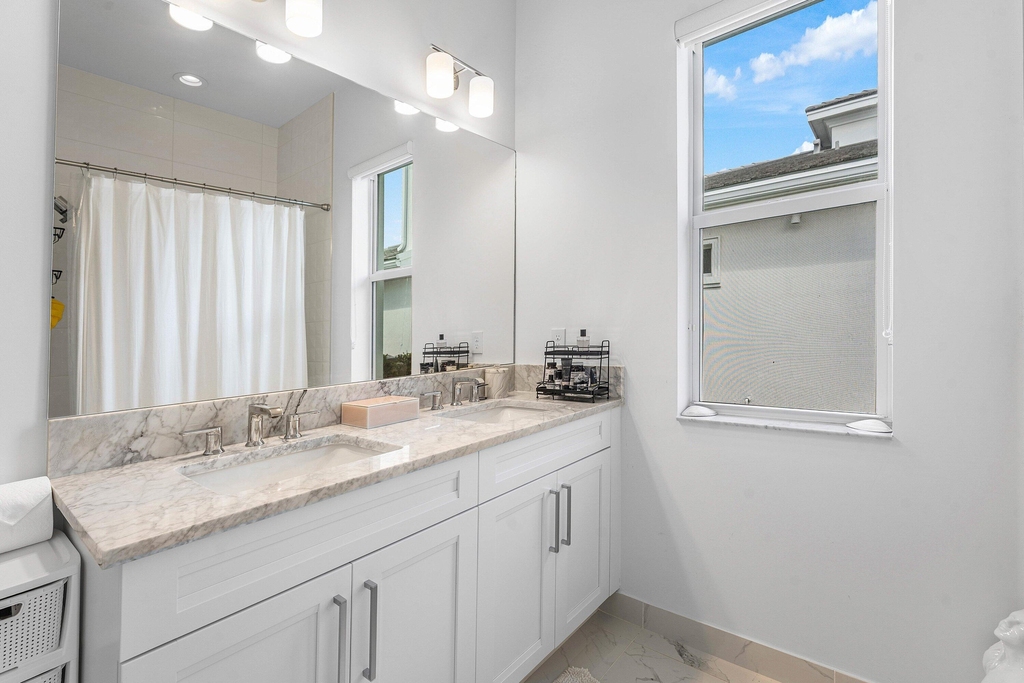 9256 Crestview Circle - Photo 20