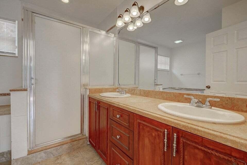 10758 Lake Jasmine Drive - Photo 33