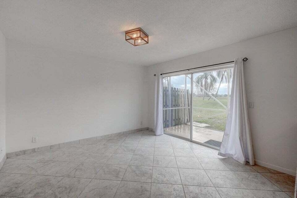 10758 Lake Jasmine Drive - Photo 10