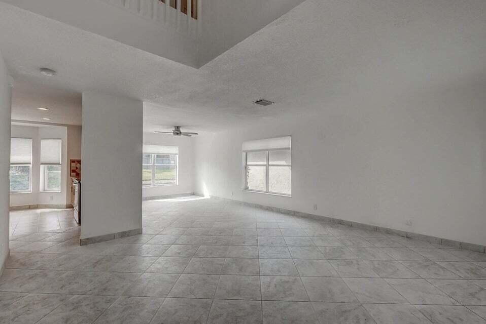 10758 Lake Jasmine Drive - Photo 6