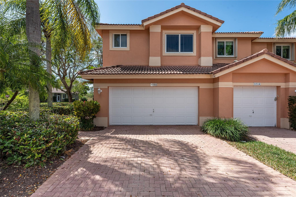 5704 Nw 127th Terrace - Photo 2
