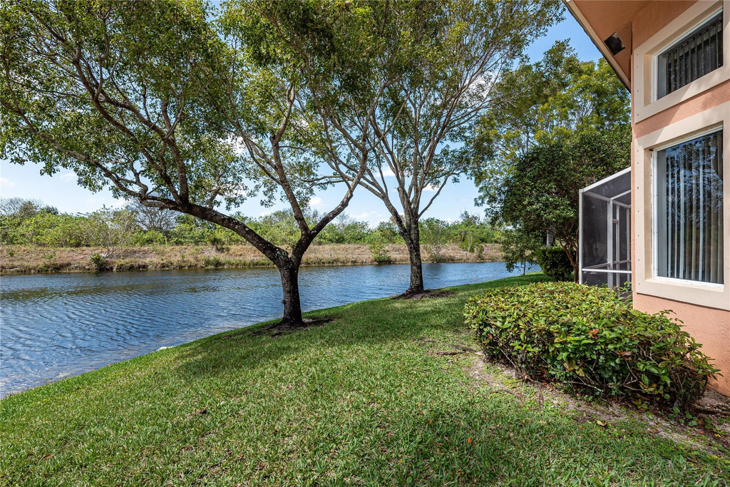 5704 Nw 127th Terrace - Photo 24