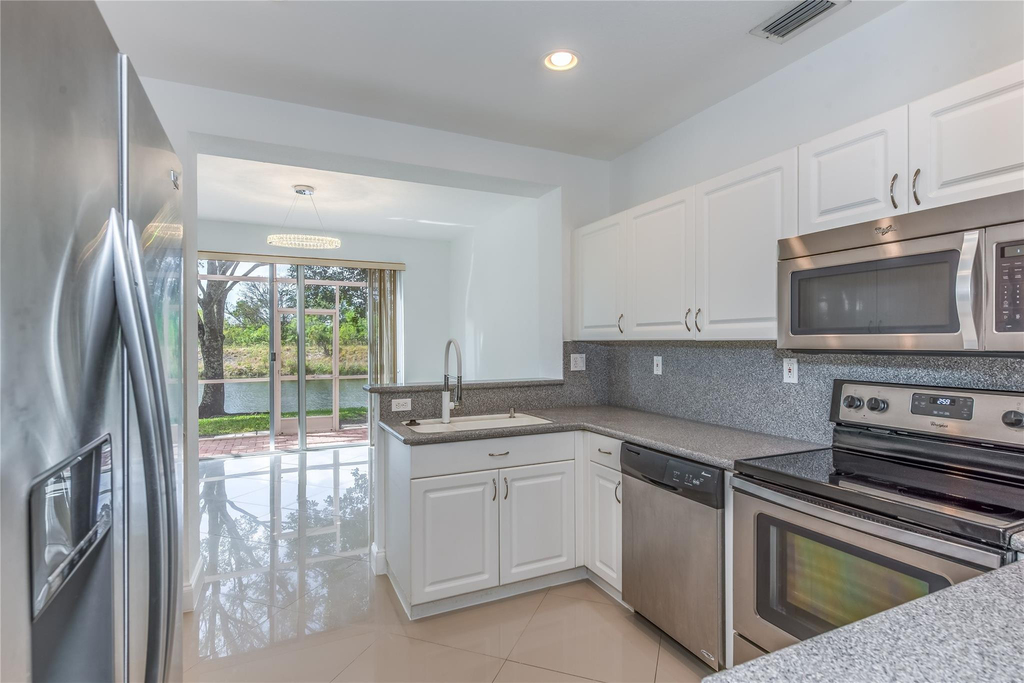 5704 Nw 127th Terrace - Photo 38