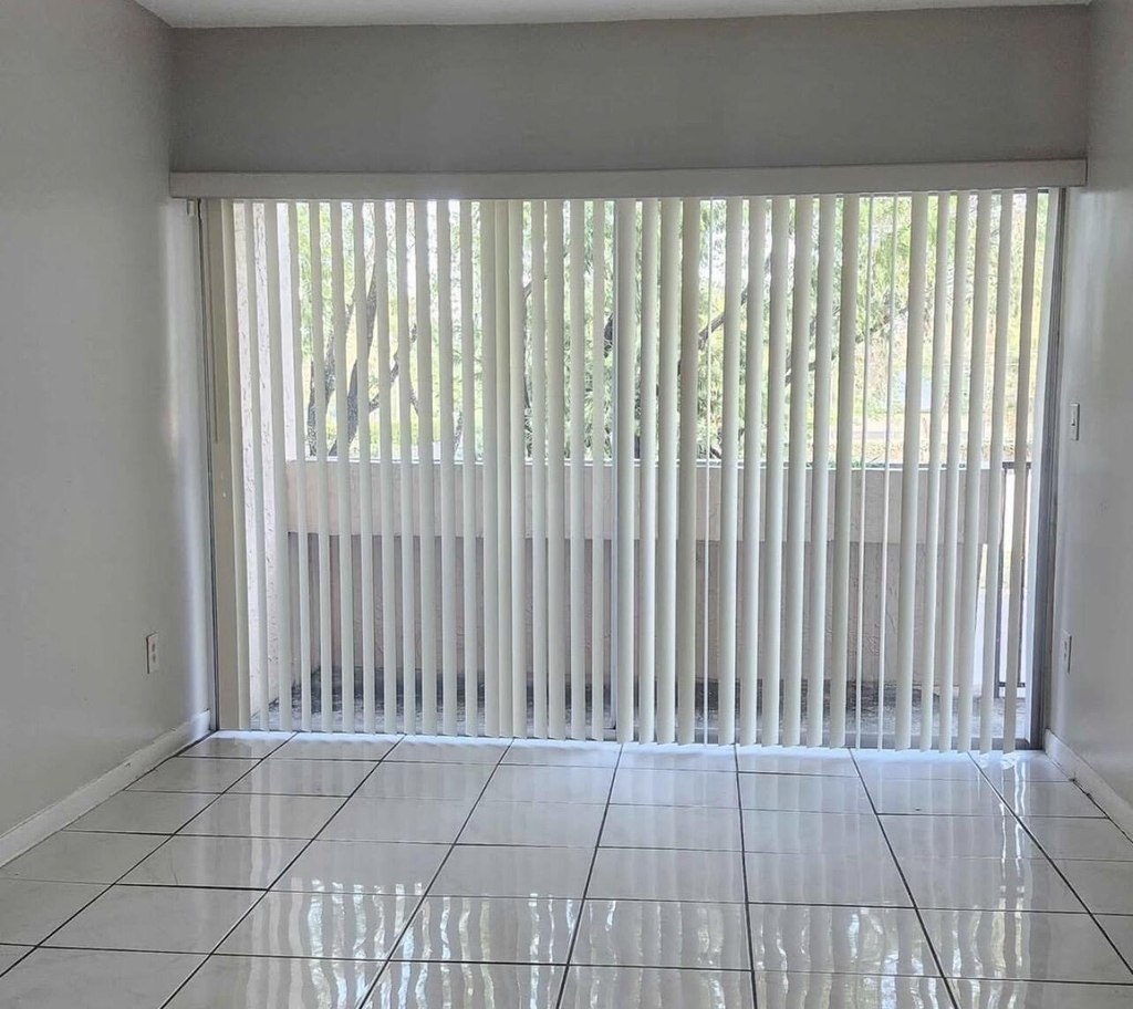 488 Ne 18th Avenue - Photo 1