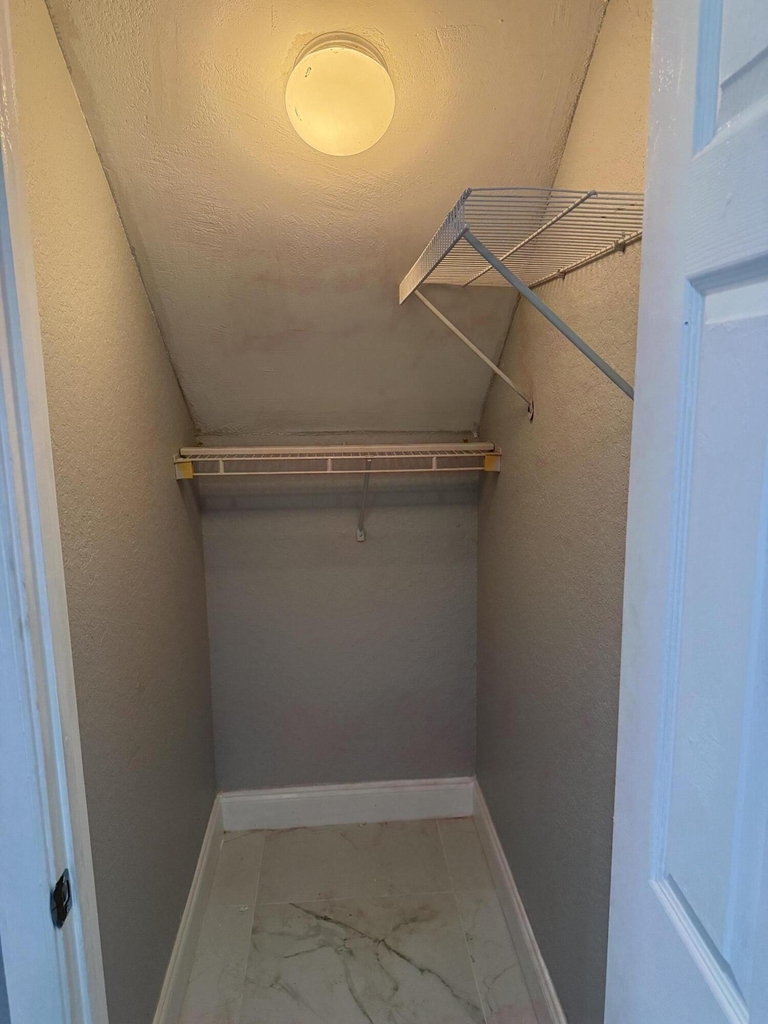9831 Nw 24th Street - Photo 18