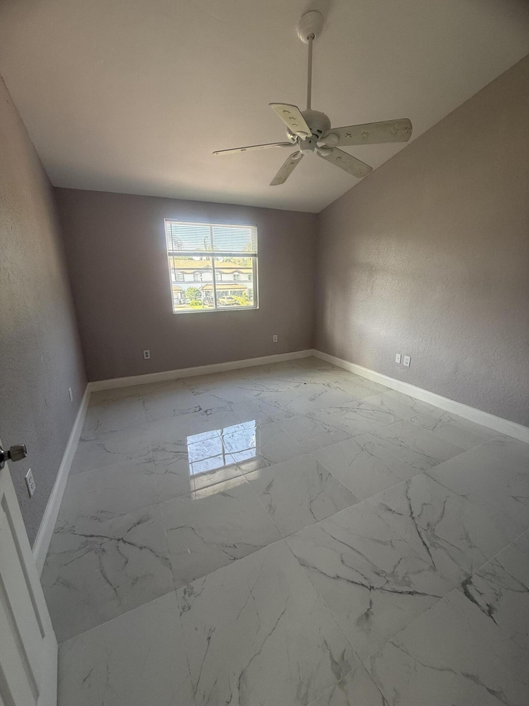 9831 Nw 24th Street - Photo 19