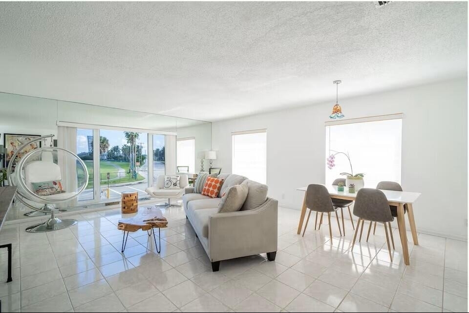 6 Lucerne Avenue - Photo 1