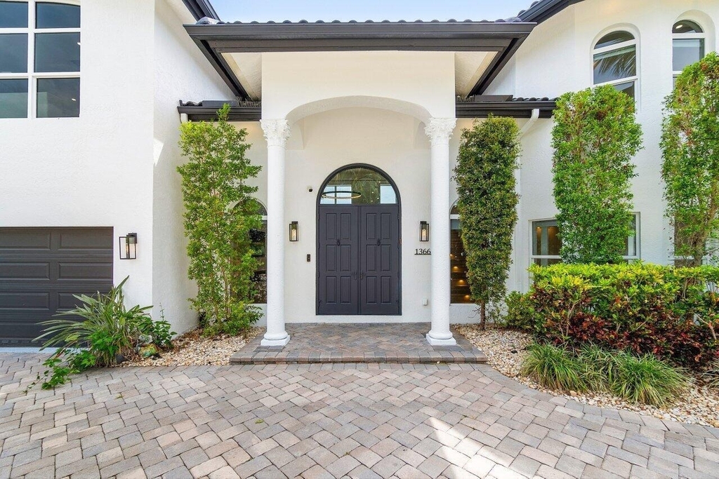 1366 Sw 4th Court - Photo 3