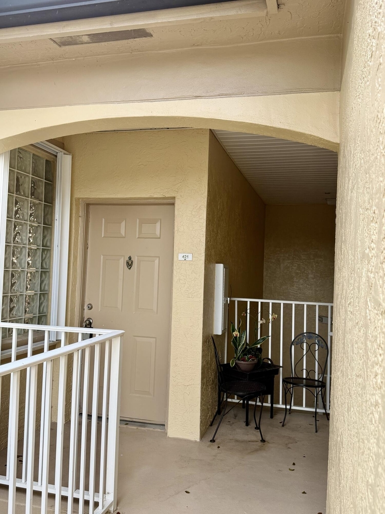 2080 Greenview Shores Boulevard - Photo 1