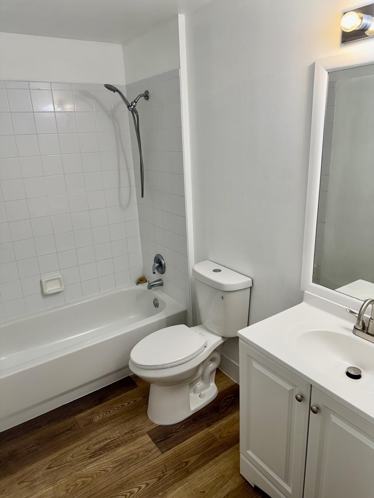 2080 Greenview Shores Boulevard - Photo 11
