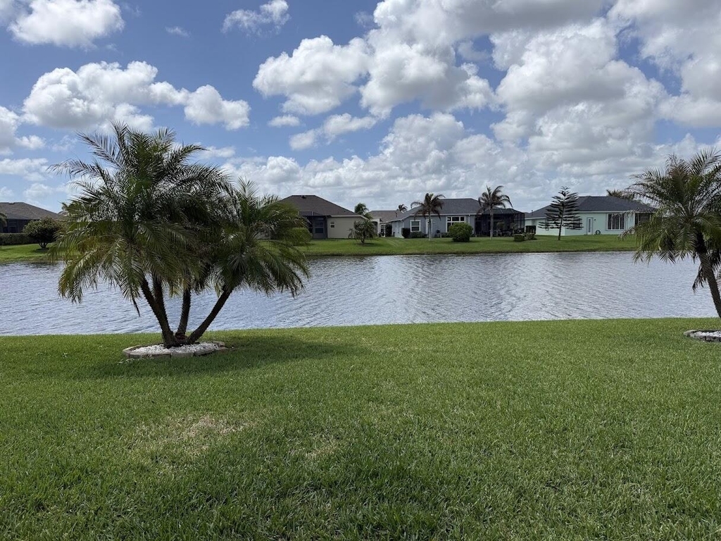 515 S Valencia Cir Circle Sw - Photo 1