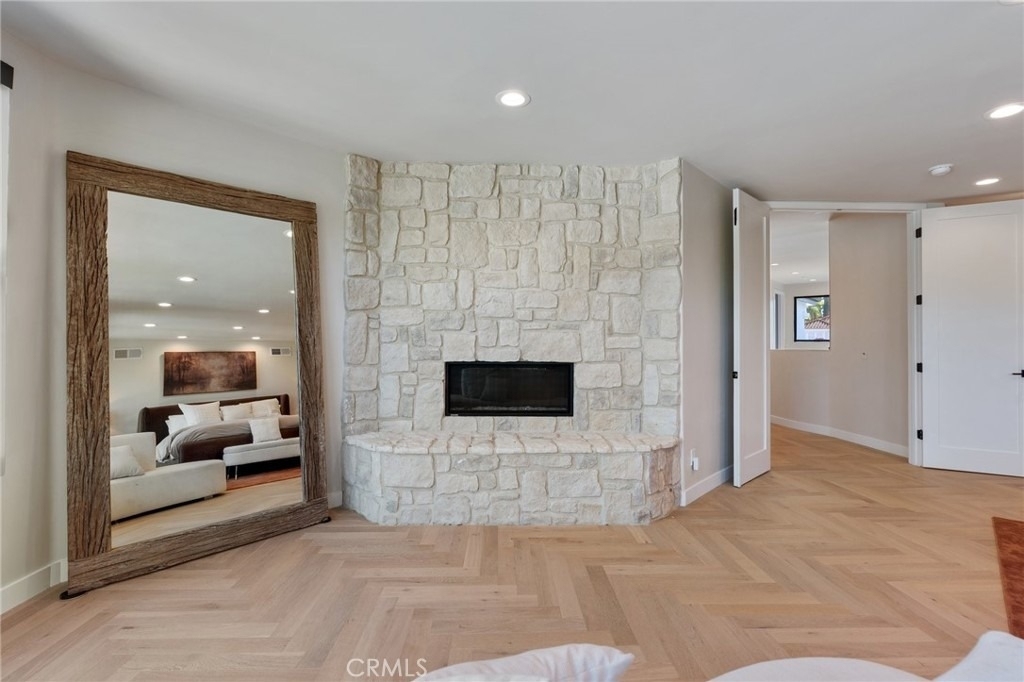 17437 Oak Creek Court - Photo 35