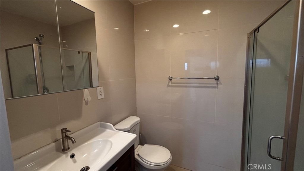 7922 Lindley - Photo 6