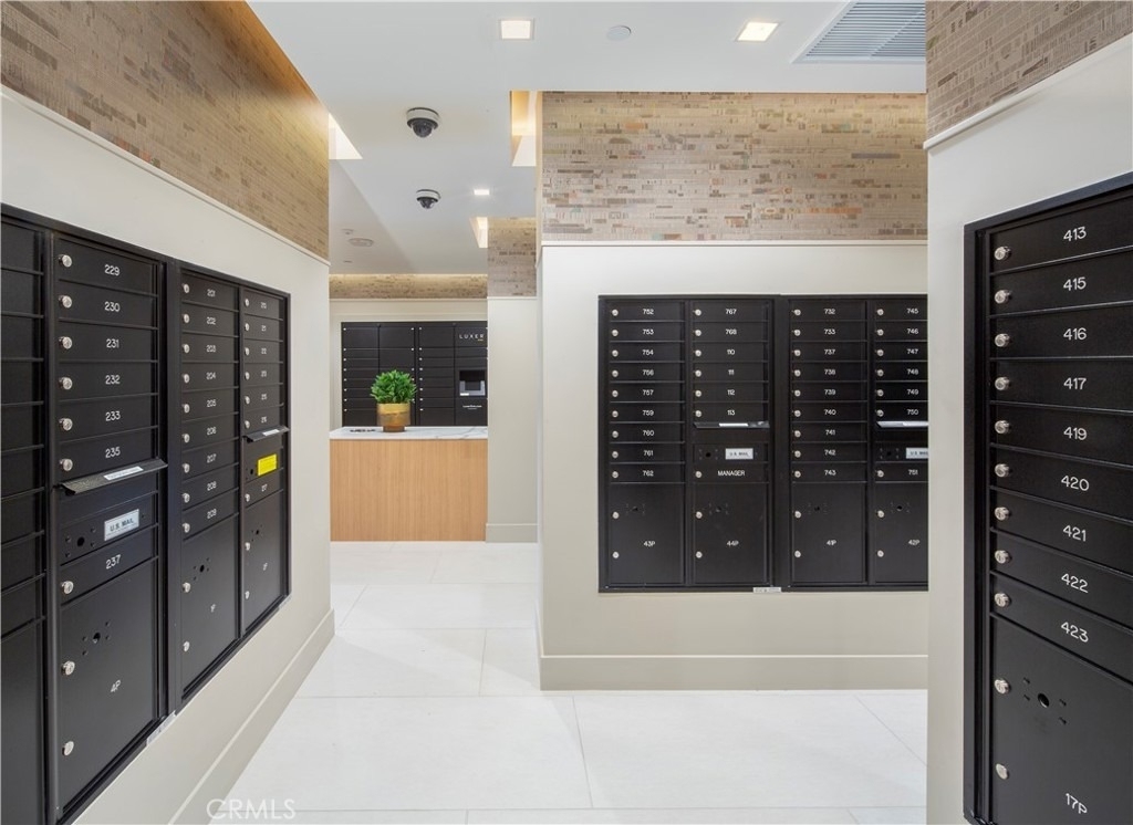 6235 Topanga Canyon Blvd Street - Photo 25