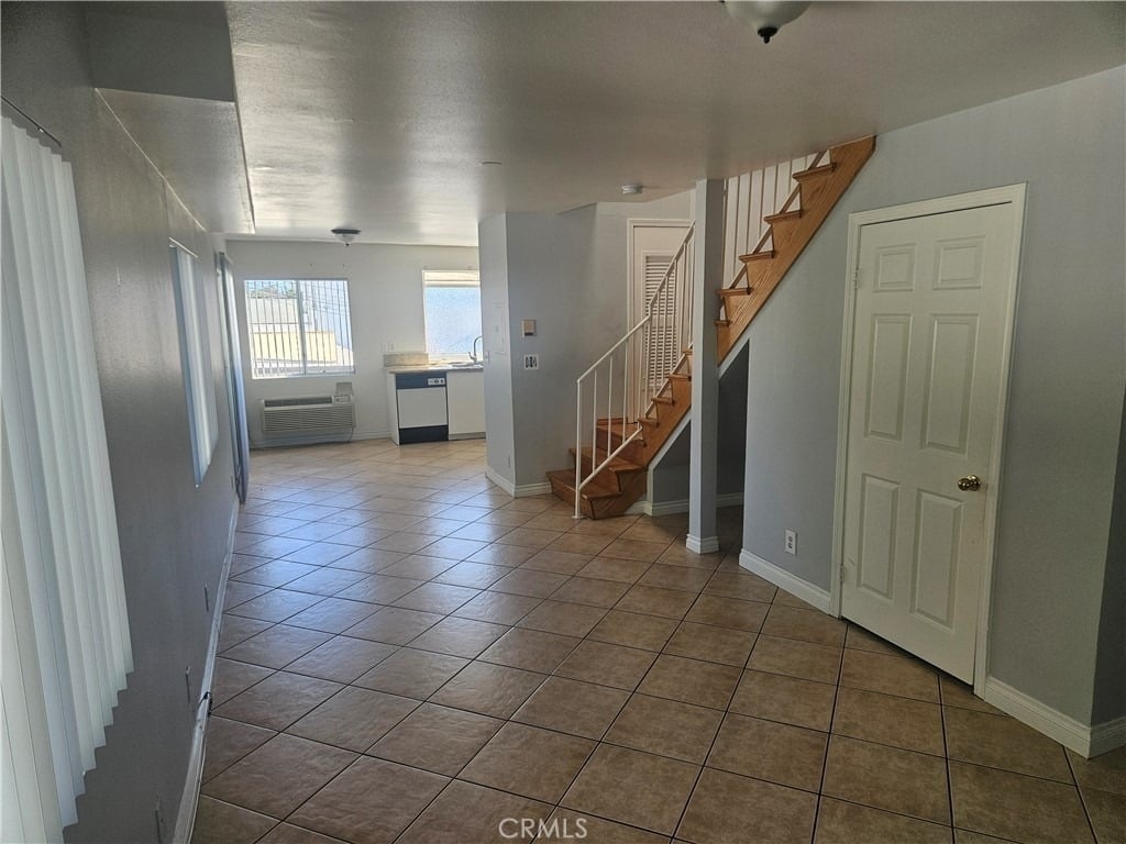 14159 Gilmore - Photo 3