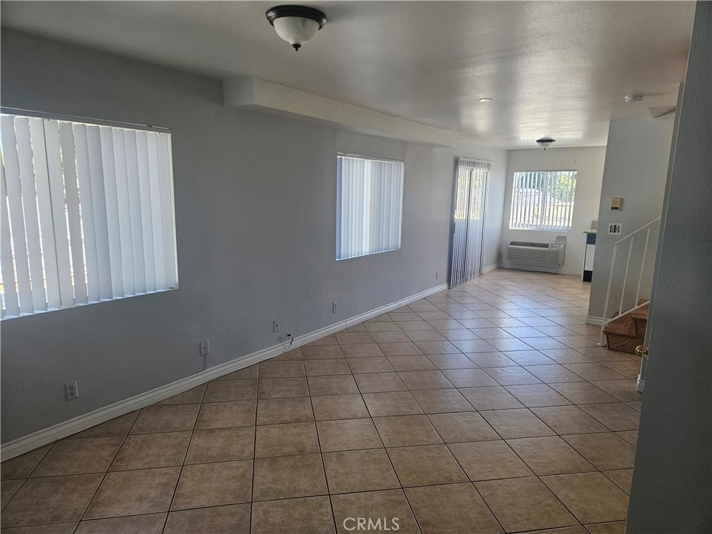 14159 Gilmore - Photo 2