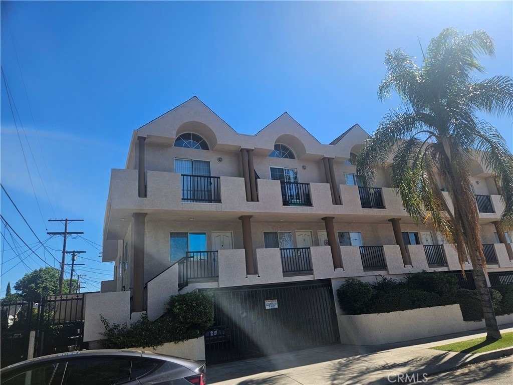 14159 Gilmore - Photo 1