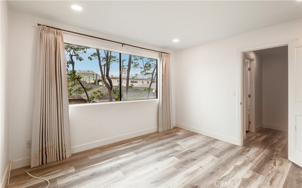 984 Granville - Photo 12