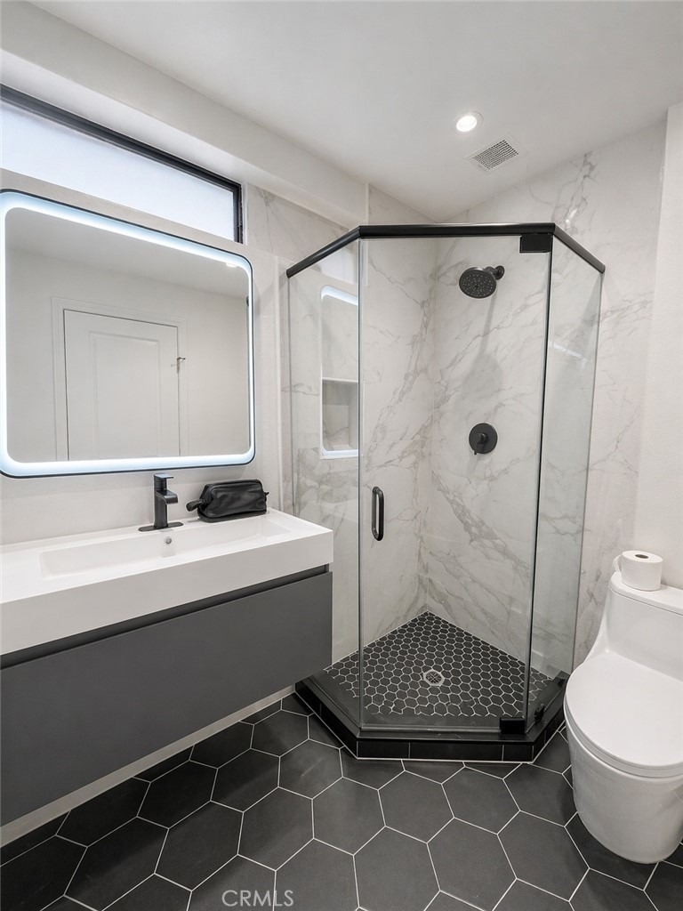 984 Granville - Photo 17