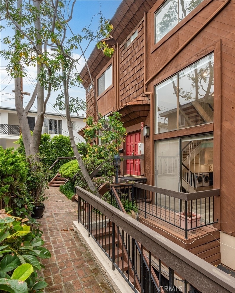 984 Granville - Photo 29