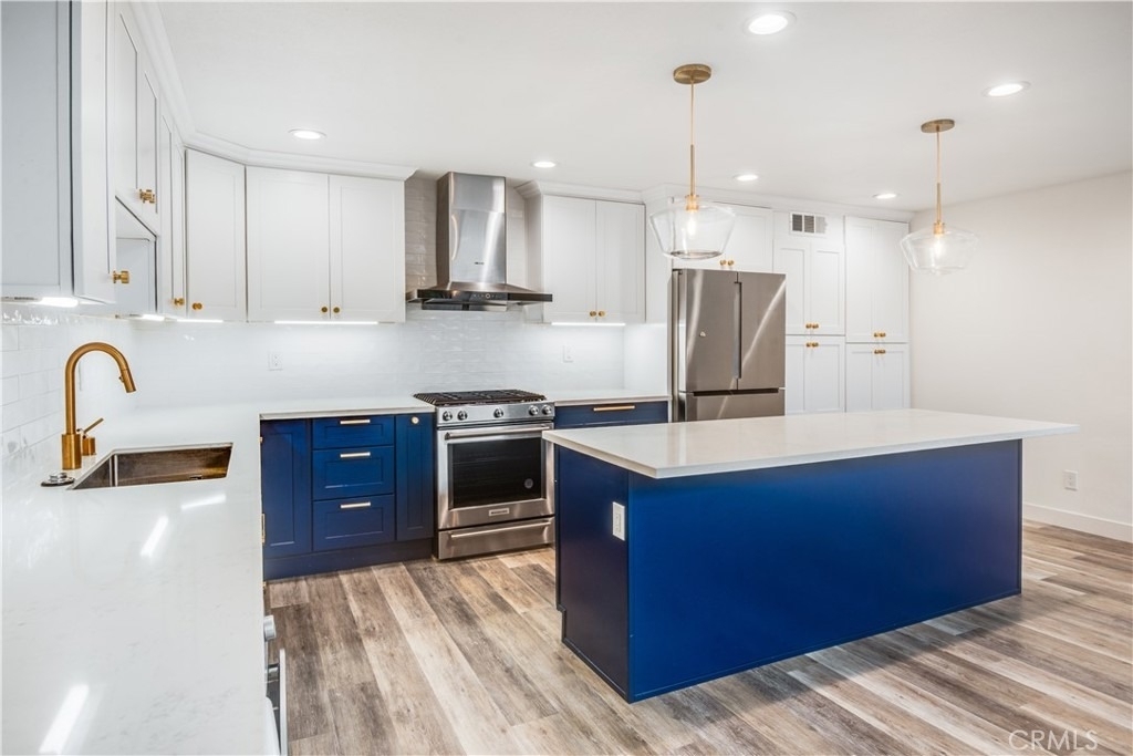 984 Granville - Photo 5