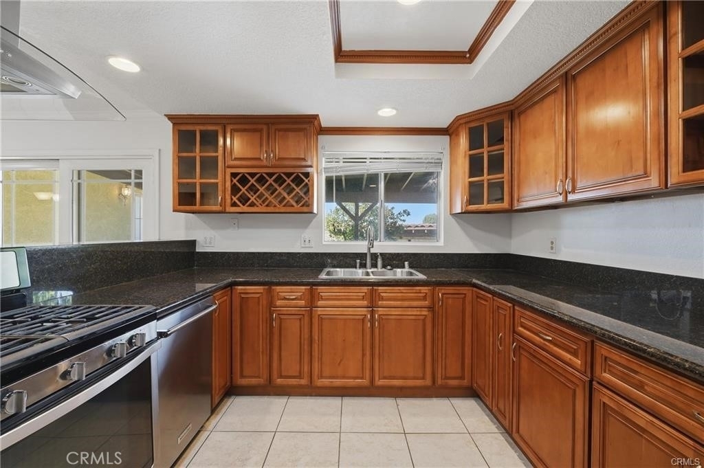 937 N Greenpark - Photo 4