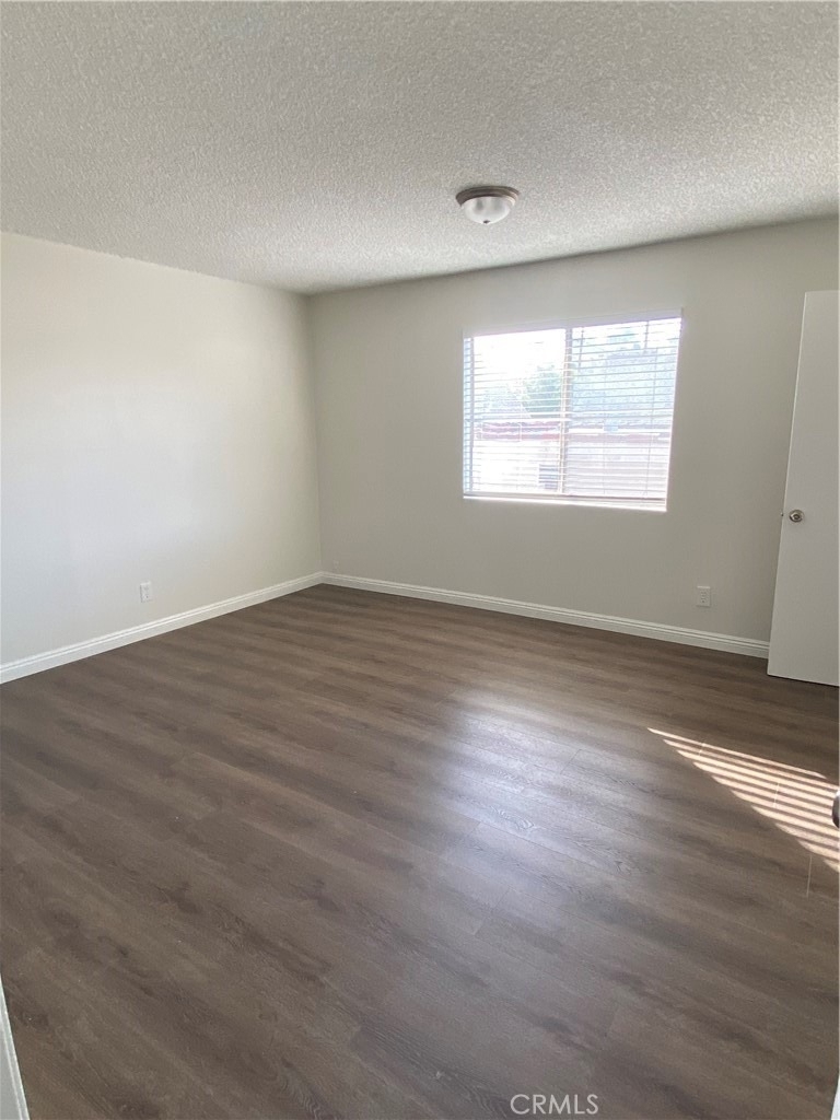 1518 Norman Place - Photo 6