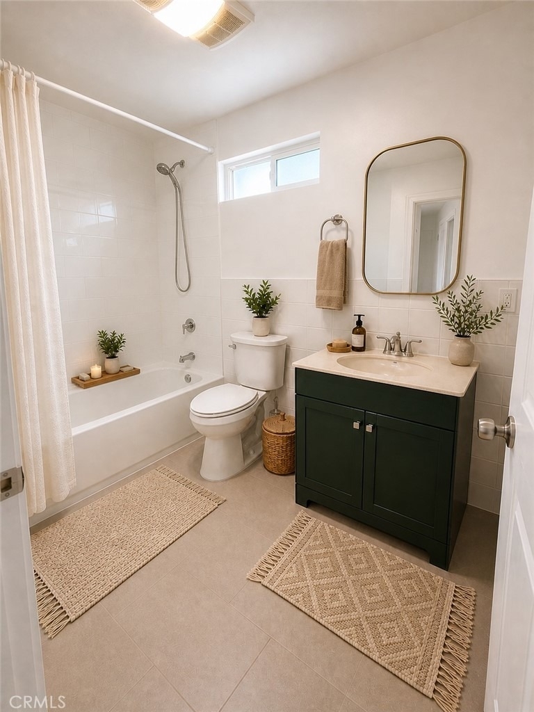 1521 W 37th Place - Photo 12