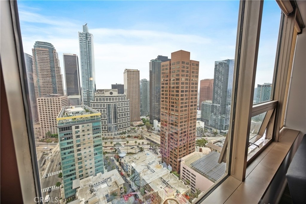 1100 Wilshire Boulevard - Photo 5