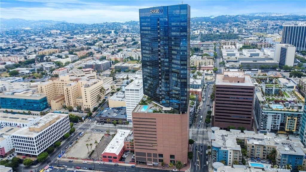 1100 Wilshire Boulevard - Photo 34
