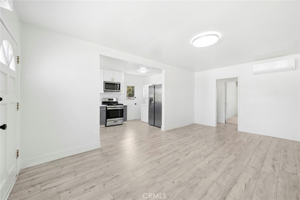1614 Orange Ave - Photo 1