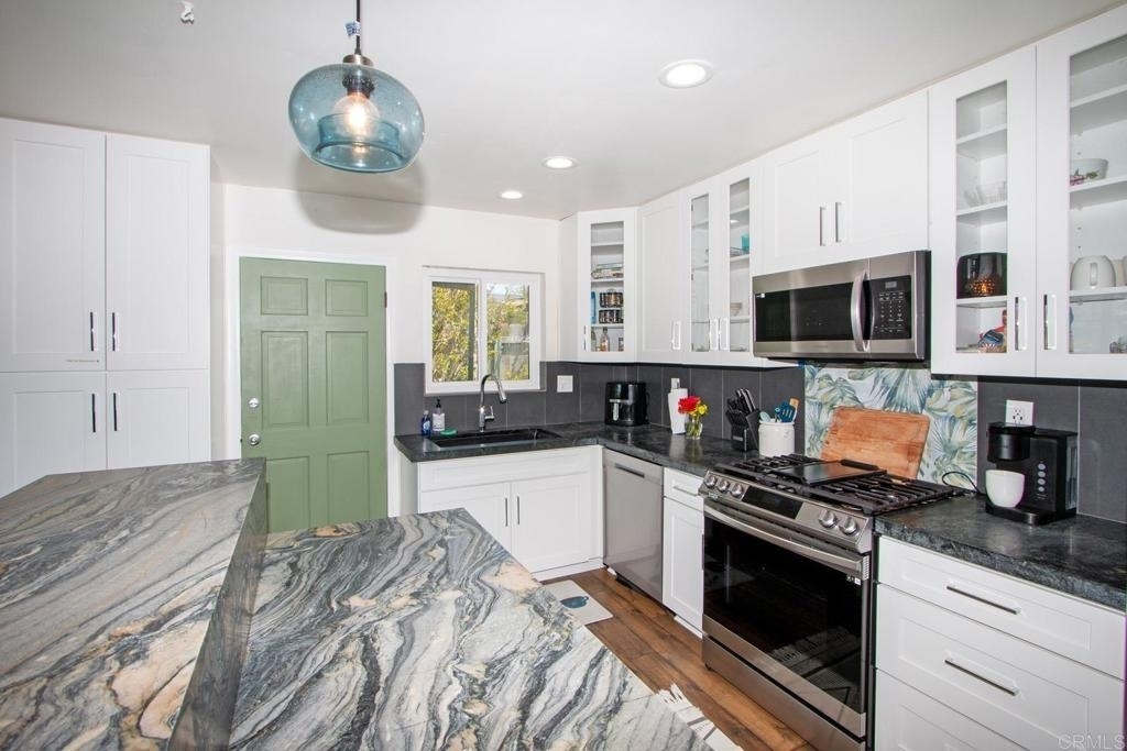 907 California Street - Photo 9