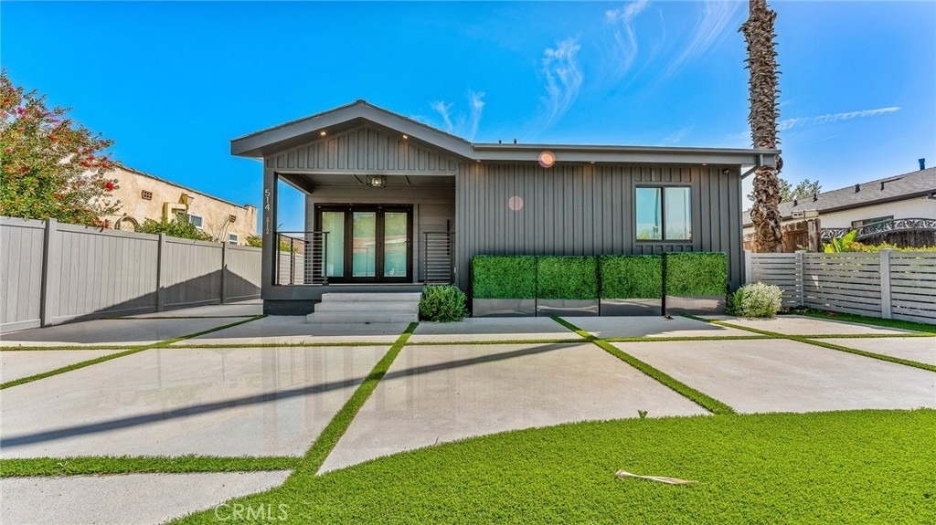 514 W Washington Blvd - Photo 2