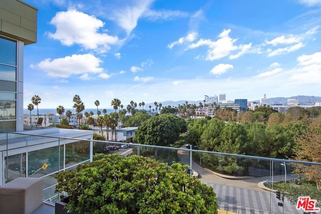 1705 Ocean - Photo 23