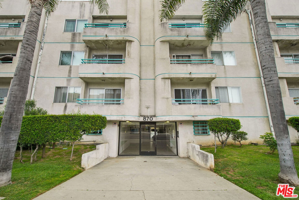 870 Crenshaw Boulevard - Photo 19