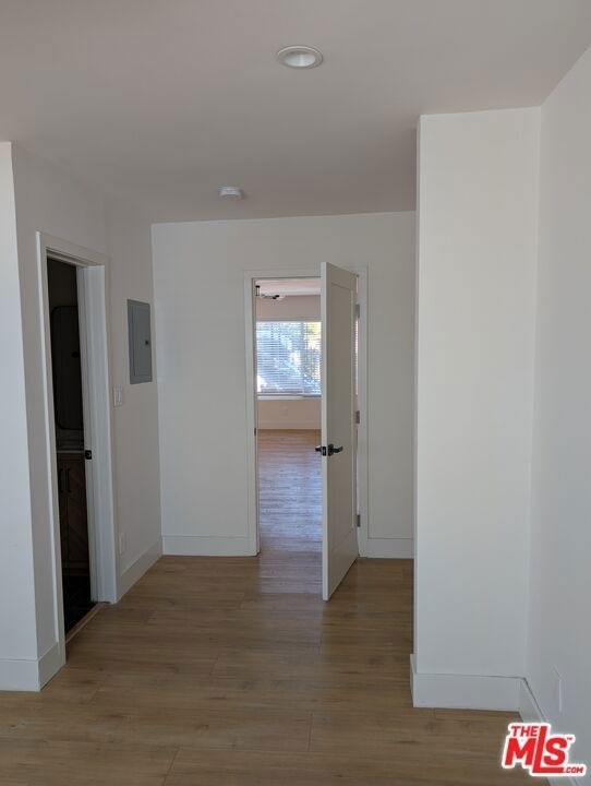 2626 Cloverfield Boulevard - Photo 4